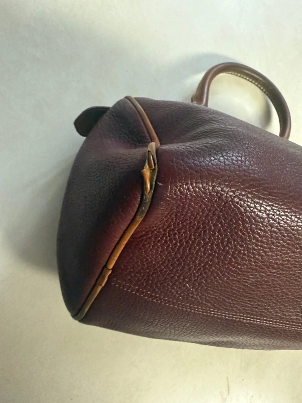 Dooney & Bourke Burgundy Pebble Leather Satchel with Tan Trim VINTAGE β¦οΈπΈπΌπ― - Picture 6 of 14